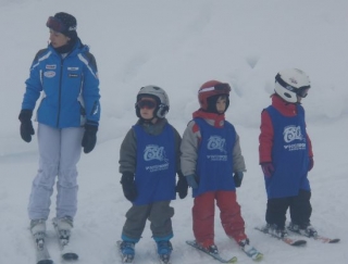 Lezioni di sci gratuite per bambini 